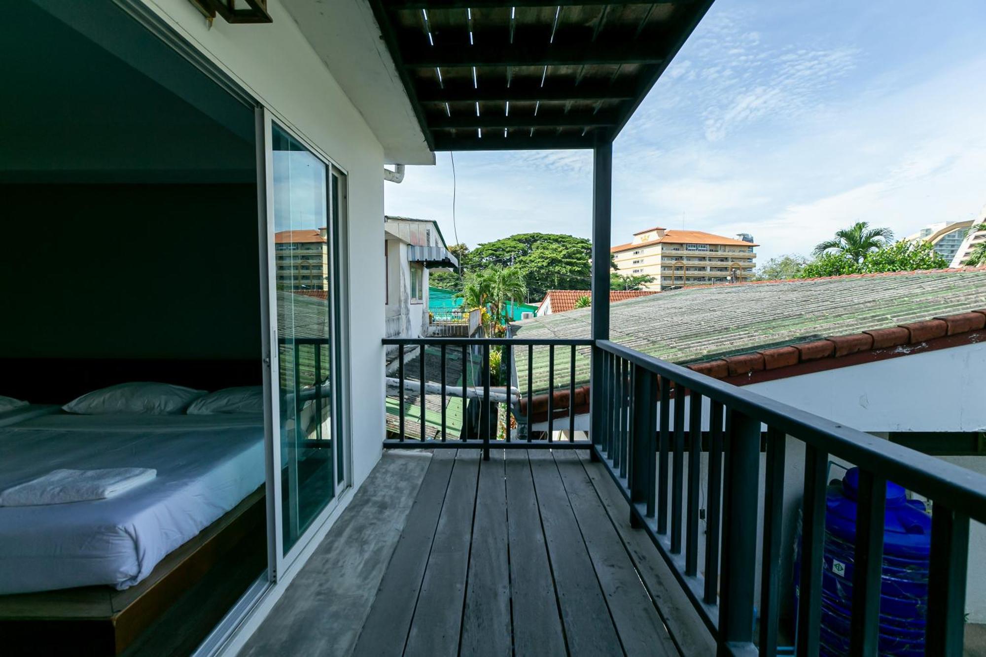 Отель Wong Amat House Паттайя Экстерьер фото