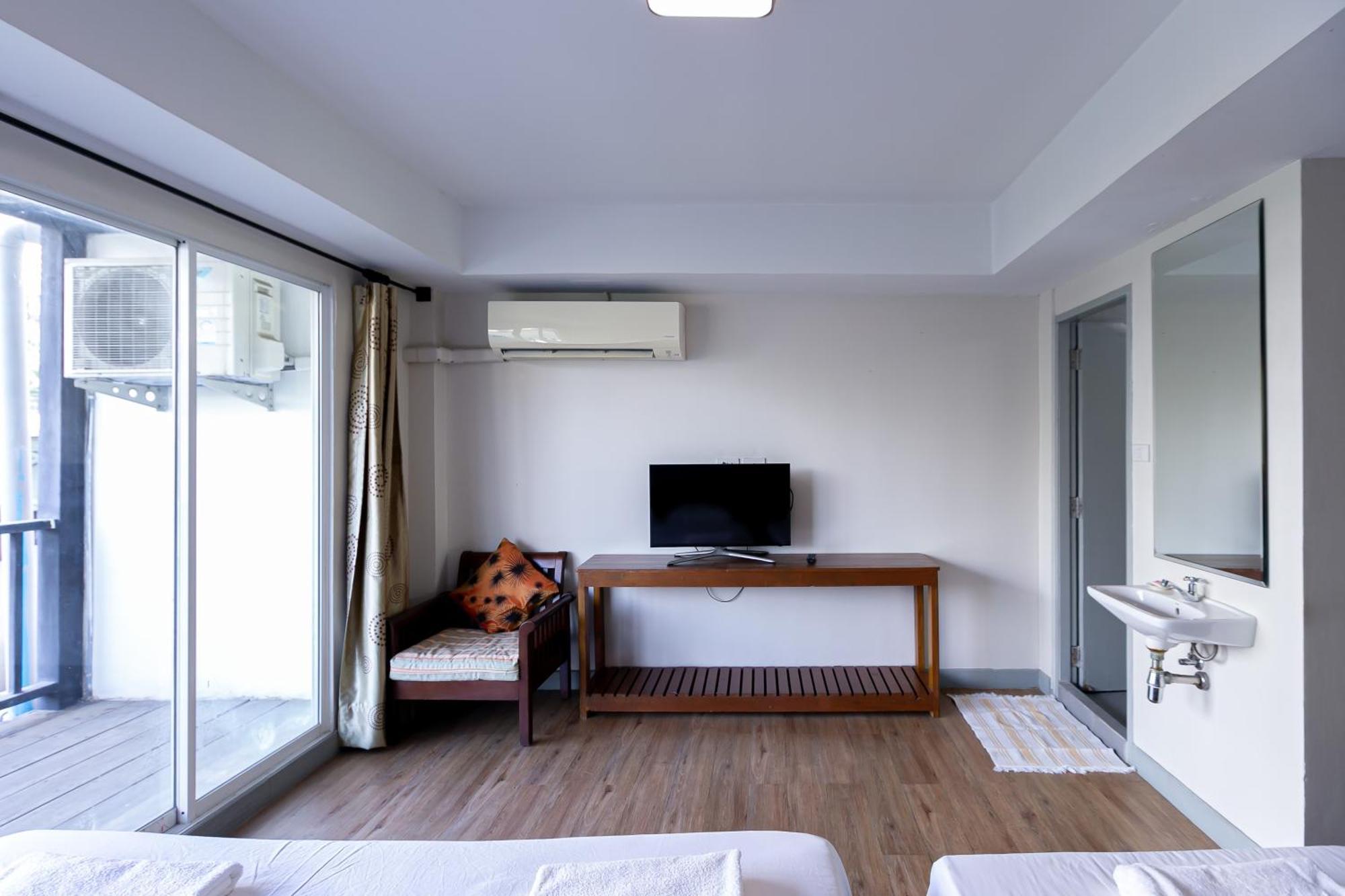 Отель Wong Amat House Паттайя Экстерьер фото