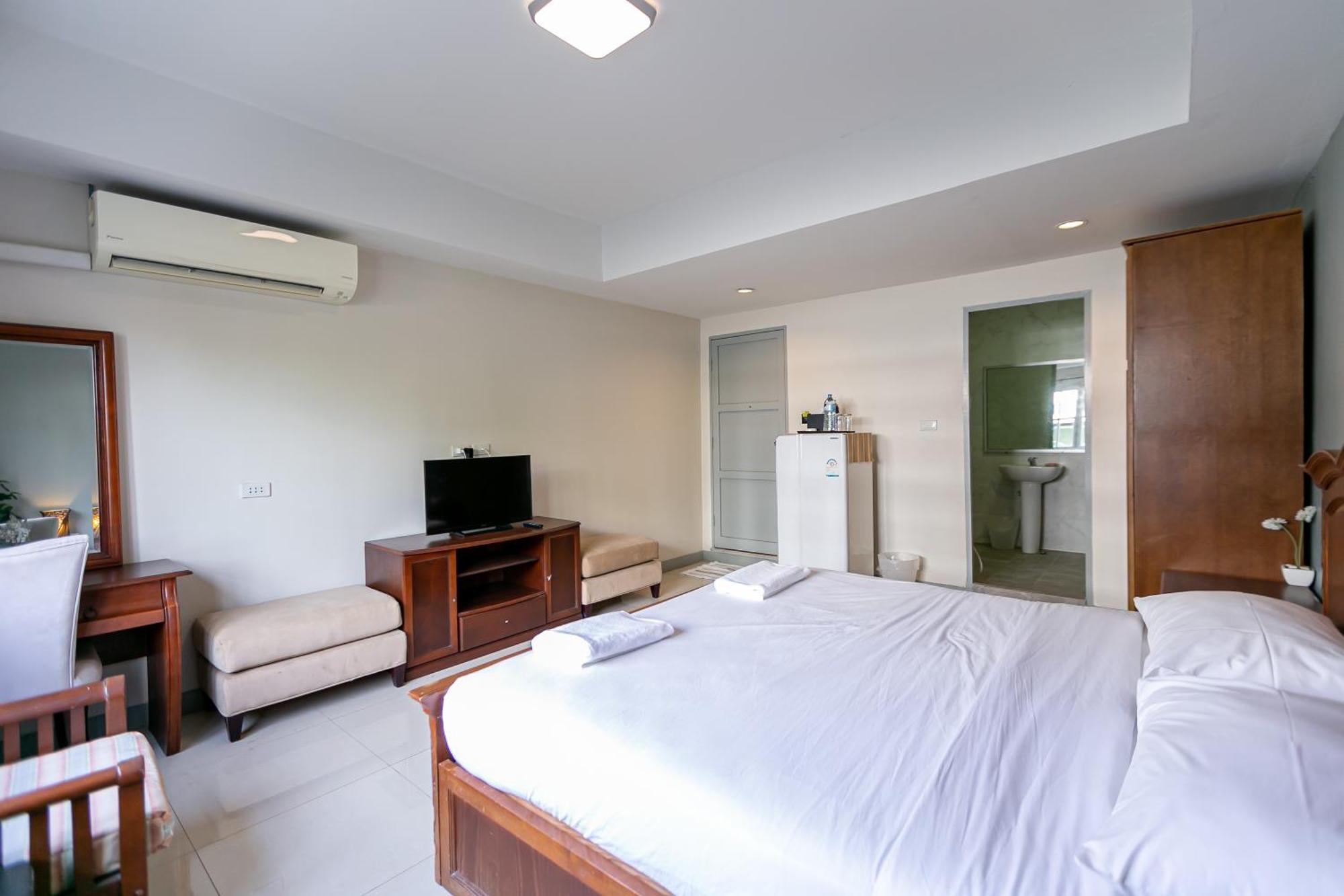 Отель Wong Amat House Паттайя Экстерьер фото